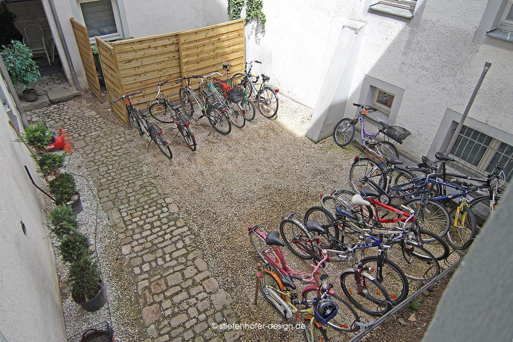 Brook Lane Hostel Ρέγκενσμπουργκ Εξωτερικό φωτογραφία