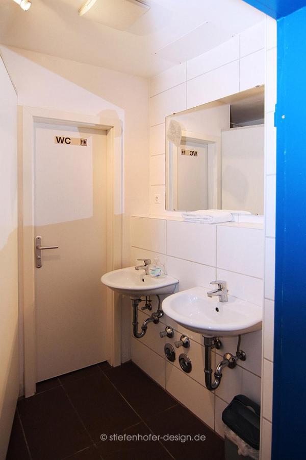 Brook Lane Hostel Ρέγκενσμπουργκ Εξωτερικό φωτογραφία